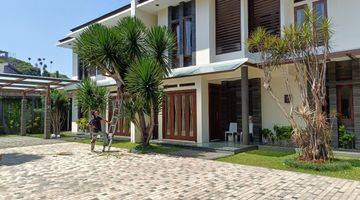 Gambar 2 Rumah Mewah Furnished Ada Kolam Renang Ciumbuleuit Bandung Utara