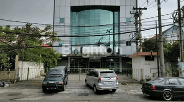 Gambar 1 GEDUNG 3 LANTAI (EX. RESTAURANT) STRATEGIS NOL JALAN TEGALSARI DEKAT TUNJUNGAN BASUKI RAHMAT KEDUNG DORO TIDAR BLAURAN GRAHADI