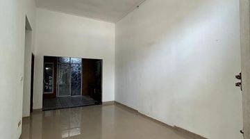 Gambar 2 Dijual Rumah Renovasi di Kencana Loka Bsd