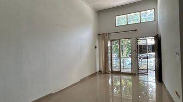 Gambar 1 Dijual Rumah Renovasi di Kencana Loka Bsd