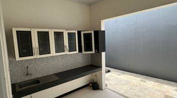 Gambar 2 Dijual Rumah Semi Furnish di Taman Kopo Indah 5