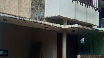 Gambar 1 Rumah minimalis 2 lantai Bagus the Bango Residence