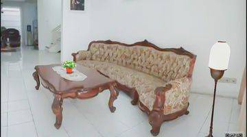 Gambar 2 Rumah Bagus Minimalis Full Furnished, Pondok Indah