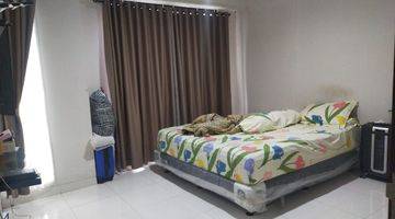 Gambar 3 Rumah Bagus 2 Lantai Di Melia Residence Graha Raya