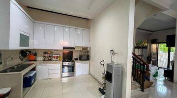 Gambar 3 Rumah Metland Puri, Renovasi Dan Semi Furnish. Uk 8x15 M² Hoek. Harga 3,1 Milyar Nego