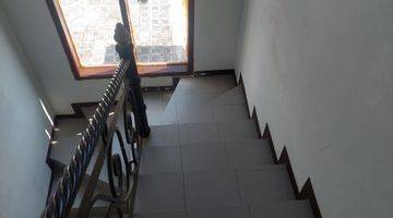 Gambar 3 Villa Mewah Jual Cepat 2 Lt View Pegunungan Menawan Di Kota Batu