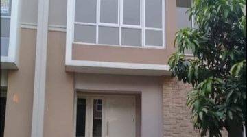 tampak depan rumah di tesla gading serpong