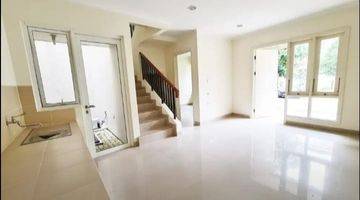 ruang keluarga rumah di tesla gading serpong