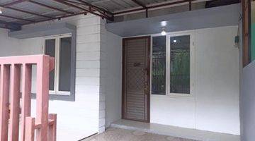 tampak depan rumah di perumahan bukit dago