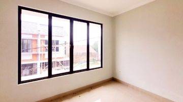 Gambar 5 Rumah 2 Lantai, 3 Kt, 2 Km Dekat Cbd Ciledug Raya Ready Stock Shm