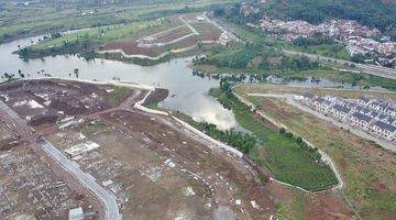 Gambar 3 Di bawah pasar , hunian mewah view danau di Kota baru parahyangan, bandung