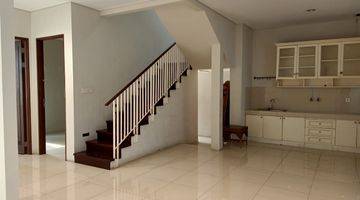 ruang makan rumah 2 lantai minimalis siap