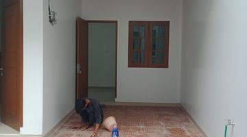 Gambar 3 Rumah 2 Lantai Baru Unfurnished Sertifikat Hak Milik