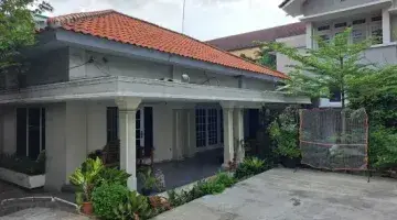 Gambar 1 Umah Besar Dipinggir Jalan Salemba 1 Jakarta Pusat