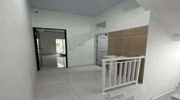 Gambar 1 Tanjung Duren, Dekat Tomang grogol,  Rumah Baru 3,75 X 15 Jln 2 Mobil