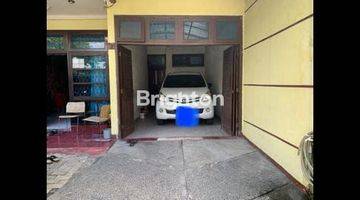 Gambar 2 Rumah 2lantai di tanjung duren. Kondisi bagus garasi 3 mobil. Row jalan 2 mobil