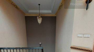 Gambar 3 Dijual Rumah Phinisi Pik Mewah Perpaduan Klasik Dan Minimalis 