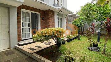 Gambar 1 Rumah 2 Lantai Bagus Furnished SHM di Kota Wisata Cibubur