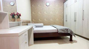 Gambar 4 Rumah 2 Lantai Bagus Furnished SHM di Kelapa Dua Wetan, Jakarta