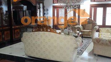 Gambar 5 Rumah 2 Lantai Bagus Furnished SHM Ada Kolam Renang di Cibubur