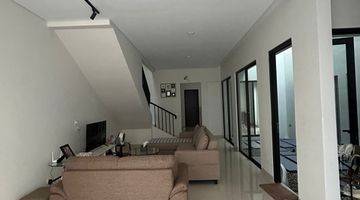 Gambar 1 Dijual Rumah Baru Renov!! Di The Avani