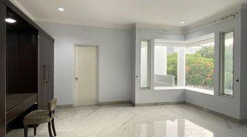 Gambar 4 Dijual Rumah Modern Classic White House!! Pondok Indah