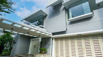 Gambar 1 Dijual Rumah Modern Classic White House!! Pondok Indah