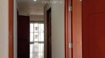 Gambar 2 Dijual Apartemen Royal Mediterania Lantai Sedang Unfurnished