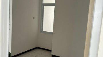 Gambar 2 Rumah Unfurnished Sudah Renov Rapi di Sektor 1c Gading Serpong