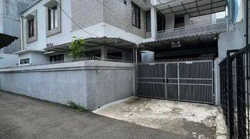 Gambar 1 Di Jual Rumah 2 Lantai Dalam Komplek di Tebet Dalam, Jakarta Selatan