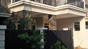 Gambar 1 Di Jual Cepat Rumah 2 Lantai Lokasi Strategis di Tebet, Jakarta Selatan