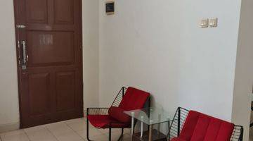 Gambar 3 Rumah Bagus 2 Lantai Rapi Furnished di Kota Wisata