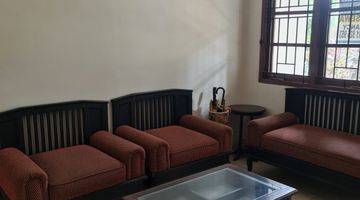 Gambar 1 Rumah Bagus 2 Lantai Rapi Furnished di Kota Wisata