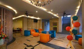 Gambar 4 Hot Listed Hotel In Seminyak, 700 Meters From The Beach