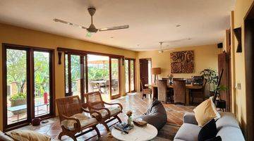 Gambar 2 Price Reduced Villa With Rice Field View In Berawa, Canggu, Bali