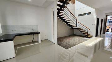 dapur rumah setraduta shm, 2 lantai