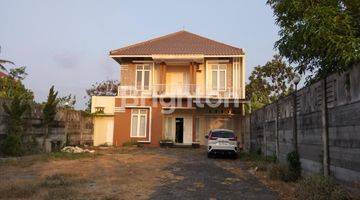 Gambar 1 FULL FURNISHED GODEAN DALAM RINGROAD, JOGJA BARAT. SELANGKAH VILLA DE BALI, MIROTA, MCD, KAMPUS STPN, POLTEKKES.