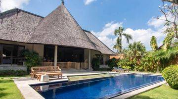 Gambar 4  Premium Villa Jl Utama Lebak Sari Petitenget Seminyak Beach