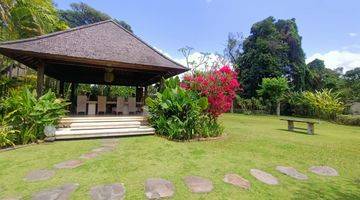 Gambar 2 Beautiful Villa with Big Wonderful Garden in Sanur 