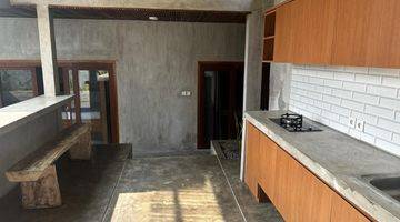 Gambar 2 New Villa for Lease in Padonan Area