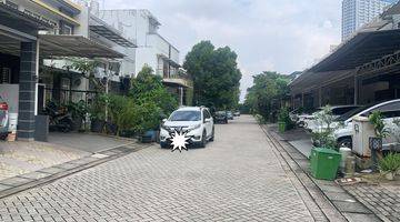 Gambar 1 Rumah 2½ Lantai Di Puri Mansion
jakarta Barat. Bagus, Rapih Dan Terawat