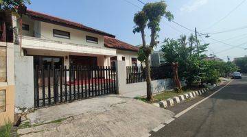 Gambar 2 Rumah 2 lantai Billymoon Pondok Kelapa