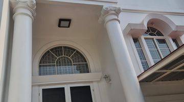 Gambar 1 Dijual Cepat Rumah Pik Damar Golf Kondisi Bagus Semi Furnished 