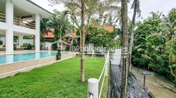 Gambar 1 6 Bedrooms Riverside Villa In Pererenan For Sale Leasehold