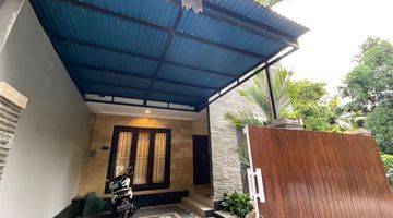 Gambar 5 2 Bedr House With Pool