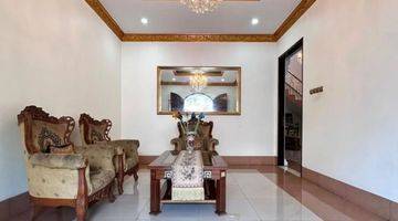 Gambar 2 Rumah Terawat Dkt Gandaria City, 2 Lantai Semi Furnish