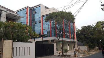 Gambar 1 Gedung atau Ruko Gandeng Baru Bendungan Hilir Jakarta Pusat