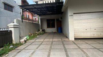 Gambar 2  Rumah Unfurnished Sudah Renovasi di Komplek Antilope, Jatiwaringin