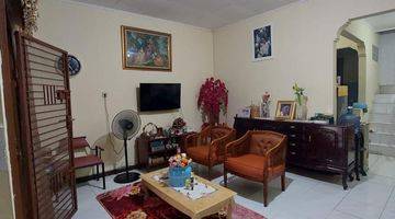 Gambar 4  Rumah Unfurnished di Tebet Timur Dalam, Tebet