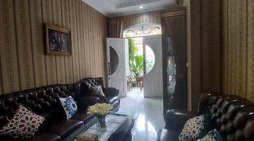 Gambar 5 Rumah 3 Lantai Unfurnished Shm Di Tebet Timur 
, Jakarta Selatan